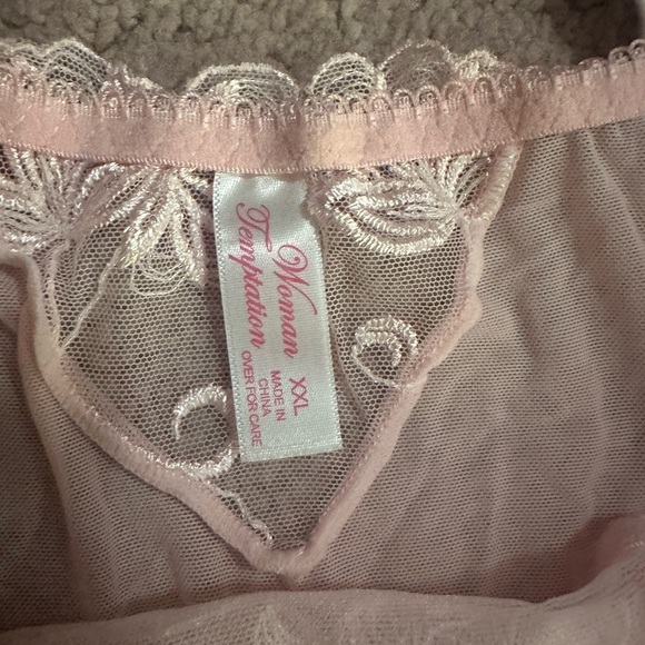 NWOT Elegant Pink Lace Lingerie Set by Woman Temptations. Bra 42C, Panties XXL - Picture 6 of 6